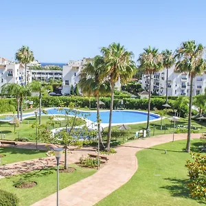 great-2-bedroom-apartment-near-puerto-banus.1costadelsol.com/